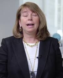 Gail Kramer's Instagram, Twitter & Facebook