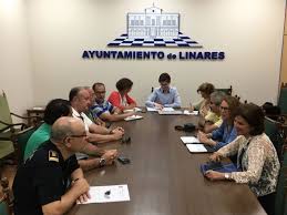 It is the fifth episode of the fifth season, and first aired on october 14, 1993. Bris Pretende Mejorar El Organigrama Del Ayuntamiento Y Su Transparencia Radio Linares Cadena Ser