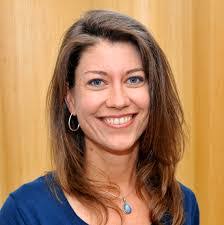 Elise Hopper's Instagram, Twitter & Facebook