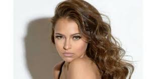 Meri Peterson's Instagram, Twitter & Facebook