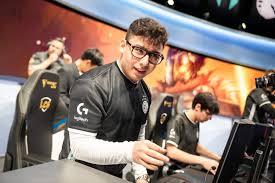 He was voted 'coach of the century' by schalke fans in 1999. Lec Off Season Report Card G2 Rekkles Is The Best Thing To Come Out Of The Post Worlds Shuffle One Esports