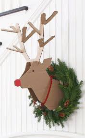 10 Scandinavian Inspired Christmas Decorating Ideas Scandinavian Christmas Decorations Office Christmas Scandinavian Christmas
