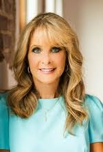 Lisa Burcham's Instagram, Twitter & Facebook