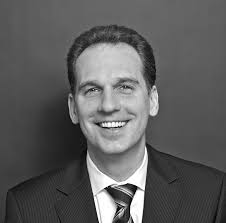 Firma John Spiering GmbH & Co.KG: Makler aus Kiel