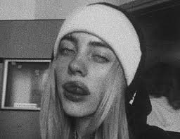 билли айлиш You Should See Me In A Crown Pin By Guadalupe Gil Saldivar On Billie In 2020 Billie Billie Eilish Singer