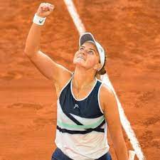 Krejcikovas backhand is very nice but her return game is definitely the best part of her game. 7hssyx5dlhax6m