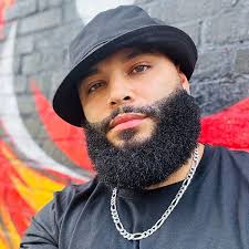 Life is Rico : Rentas, Giovanni Luis: Amazon.in: Books