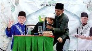 Kabar pingsannya ustad zacky mirza berasal. Qa2cl42298om9m
