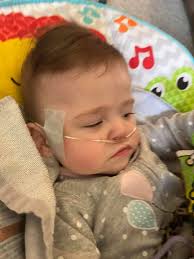 His mucus was already forming a balloon ! 😂😂😂😂😭😭👍