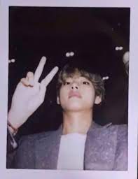 R$ 9,90 2x r$ 5,27 . Taehyung S Gift Polaroid To I Land Bts Kim Taehyung Facebook