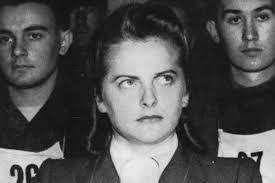 Marie Mandel's Instagram, Twitter & Facebook