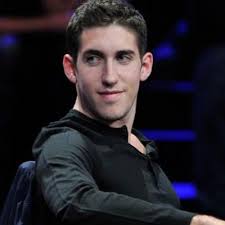 Daniel Colman (@DanielColman_)