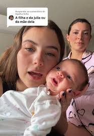 Melissa Davi's Instagram, Twitter & Facebook