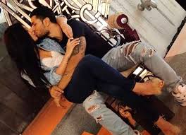 Lovely and adorable daughter of famous bollywood actor jackie shroff and ayesha. Krishna Shroff And Eban Hyams Share A Steamy Kiss Tiger Shroff Reacts With A Puking Emoji Bollywood News Bollywood Hungama