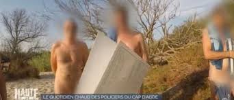 Chemin de dunes, cap d'agde, agde, herault. L Etrange Sequence Sur C8 Hier Soir Ou Des Policiers Demandent Leurs Papiers A Des Naturistes Qui Forcement Ne Les Ont Pas Sur Eux Video Jean Marc Morandini