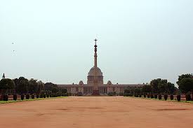 Indien rühmt sich, die größte demokratie der welt zu sein (an der bevölkerungszahl gemessen). Hur Styrs Indien Och Vem Bestammer Egentligen Indien Nu Allt Om Indien