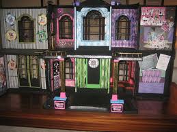 See more ideas about monster high house, monster high, monster high dollhouse. Pin By Juli Drake On Doll House Ideas Monster High Dollhouse Monster High House Barbie Doll House