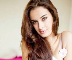 The incident took place at the ramoji film c. Saaho Evelyn Sharma Reveals Her Role In Movie And Shares Fan Girl Moment With Prabhas