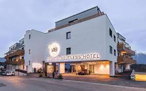 Da für uns die gesundheit unserer gäste und mitarbeiter an oberster stelle steht, haben wir bestimmte maßnahmen getroffen, um . Das Mei Hotel Spa 4 Tirol Bis Zu 70 Voyage Prive
