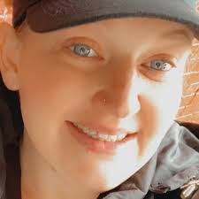 Glenda Cottrell's Instagram, Twitter & Facebook