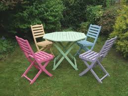 Pin By Patricia Van Leeuwen On Garden Painted Garden Furniture Upcycle Garden Wooden Garden Furniture