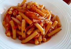Il Pasta Fondaio Sedanini All Amatriciana Sedanini Dececco Amatriciana Ricette Preferite Pomodorini Gustoso