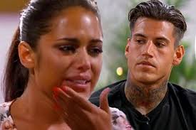 Love Island S Malin Andersson Slams Unfaithful Terry Walsh After Seeing Him Get Close To Newcomer Emma Mirror Online