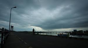 How intense would cyclone tauktae get? Z5sbcnjl2btmbm