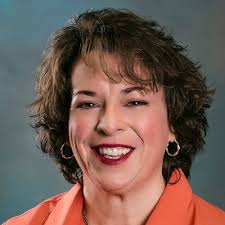 Tracey K. Cantu (@helexis28)