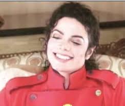 Michael Jackson's voice needs no autotune especially in Man in the Mirror✨