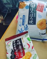 【 真珠 台灣家味菜單 】 有各式的冷盤、熱炒、經典家鄉味、海鮮、湯品…等， 也有2人、4人、6人的套餐可選擇。 每人低消250元，需加收10%服務費。 (真珠 台灣家味菜單連結) 【四人套餐】(七道菜+白飯，$1980) 我們今天點的是「 四人套餐 」 共有七道美味的. ä¸ƒå'³å®¶ Hashtag On Twitter