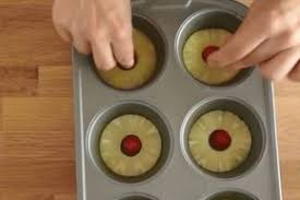 Renverse A L Ananas Presque Trop Simple A Faire Attendez De Voir Le Resultat Cake Desserts Desserts Trifle Desserts