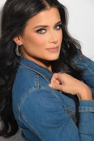 Meet the 25 Women You Need to Know for 2022