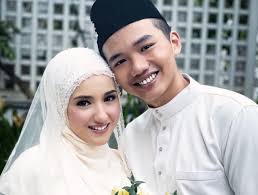 Untuk membuat video sederhana yang menarik, anda cukup membutuhkan. Hannah Delisha Nikah Tahun Lepas