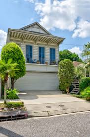 New Pool Spa More Uptown Couple Bought A Second Lot To Create L Shaped Entertainment Space Home Garden Nola Com
