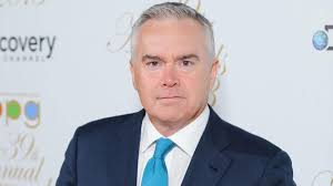 Speaking to radio cymru, huw edwards admitted that it is time to reassess what's in front of him and that it was natural for him to think . Huw Edwards Caught Out By Technical Fault On Bbc News At Ten Shropshire Star