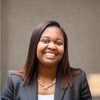 Lindsay Outten's Instagram, Twitter & Facebook