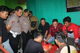 Waterbom bali ialah sebuah arena wisata air yang berlokasi di pantai kuta. Polres Tulangbawang Razia Tempat Hiburan