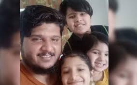 Un mois après l'évacuation du campement de Saint-Denis, l'itinéraire  incertain des migrants