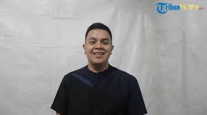 We did not find results for: Lirik Dan Kunci Chord Gitar Lagu Pamit Tulus Izinkan Aku Pergi Dulu Tribun Papua