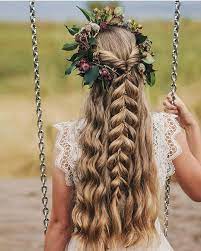 15 Romantic Wedding Hairstyles With Flowers To Look Gorgeous Hair Styles Wedding Hair Flowers Romantic Wedding Hair