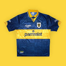 A los 15 años firmó con la primera división de argentinos juniors. Classic Football Shirts On Twitter Comeback Kits Maradona To Boca Juniors In 1995 Diego Maradona Returned Home To Buenos Aires To Wear This Shirt In 1995 After Leaving In 1982 For Barcelona
