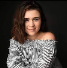 Salve Success: Morgan Dubay '24 learns to combine dance and psychology for  healing