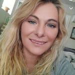 Lisa Nelligan's Instagram, Twitter & Facebook