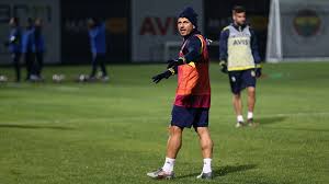 Emre belözoğlu haberleri en güncel gelişmeler ve son dakika haberler. Emre Belozoglu Nin Sol Bacaginda Yirtik Tespit Edildi