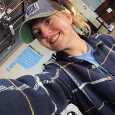 Ski days are best capped off with a beer flight! Everyone knows that right?  @barleybrowns had so many beers