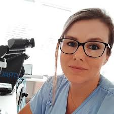 MUDr. Petra Robertson