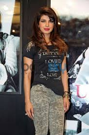 Pin By Rohini Singh On Priyanka Chopra Priyanka Chopra Actress Priyanka Chopra Priyanka Chopra Hot