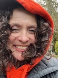 Kari Nick's Instagram, Twitter & Facebook