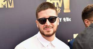 Scoot after being bribed with wasps to become vinny's bottom. Vinny Guadagnino S New Teeth See His Before And After Pic